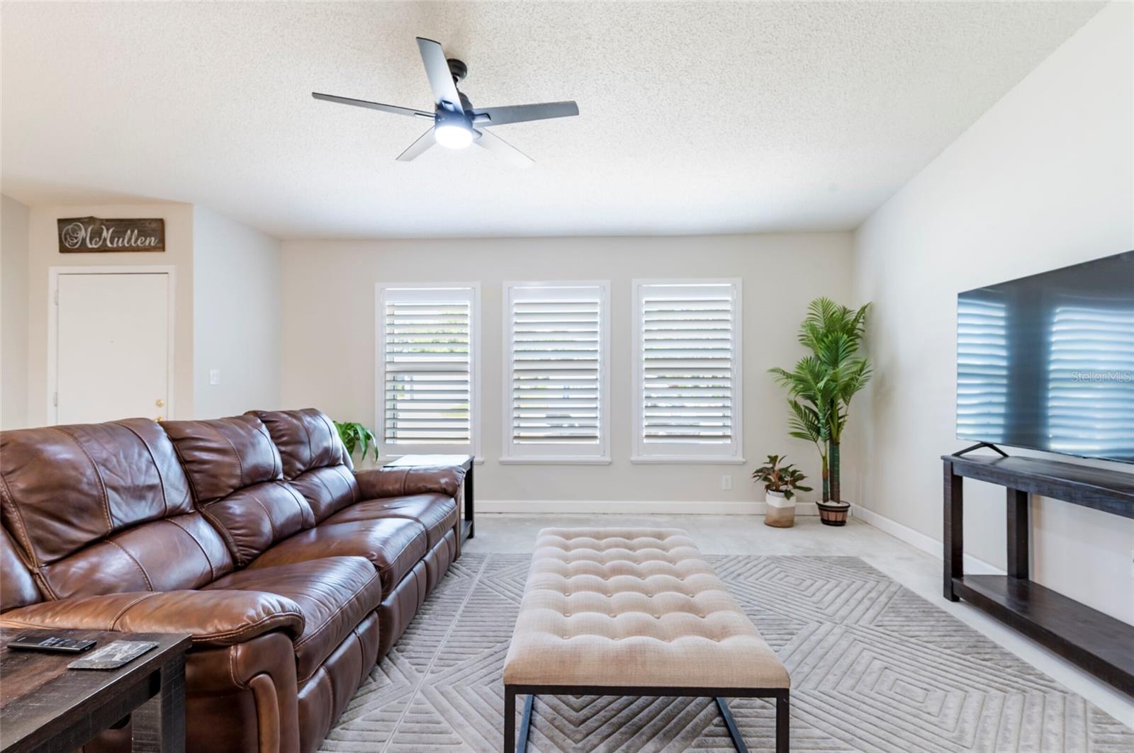 Image 9 of 31 For 1818 Willow Oak Drive