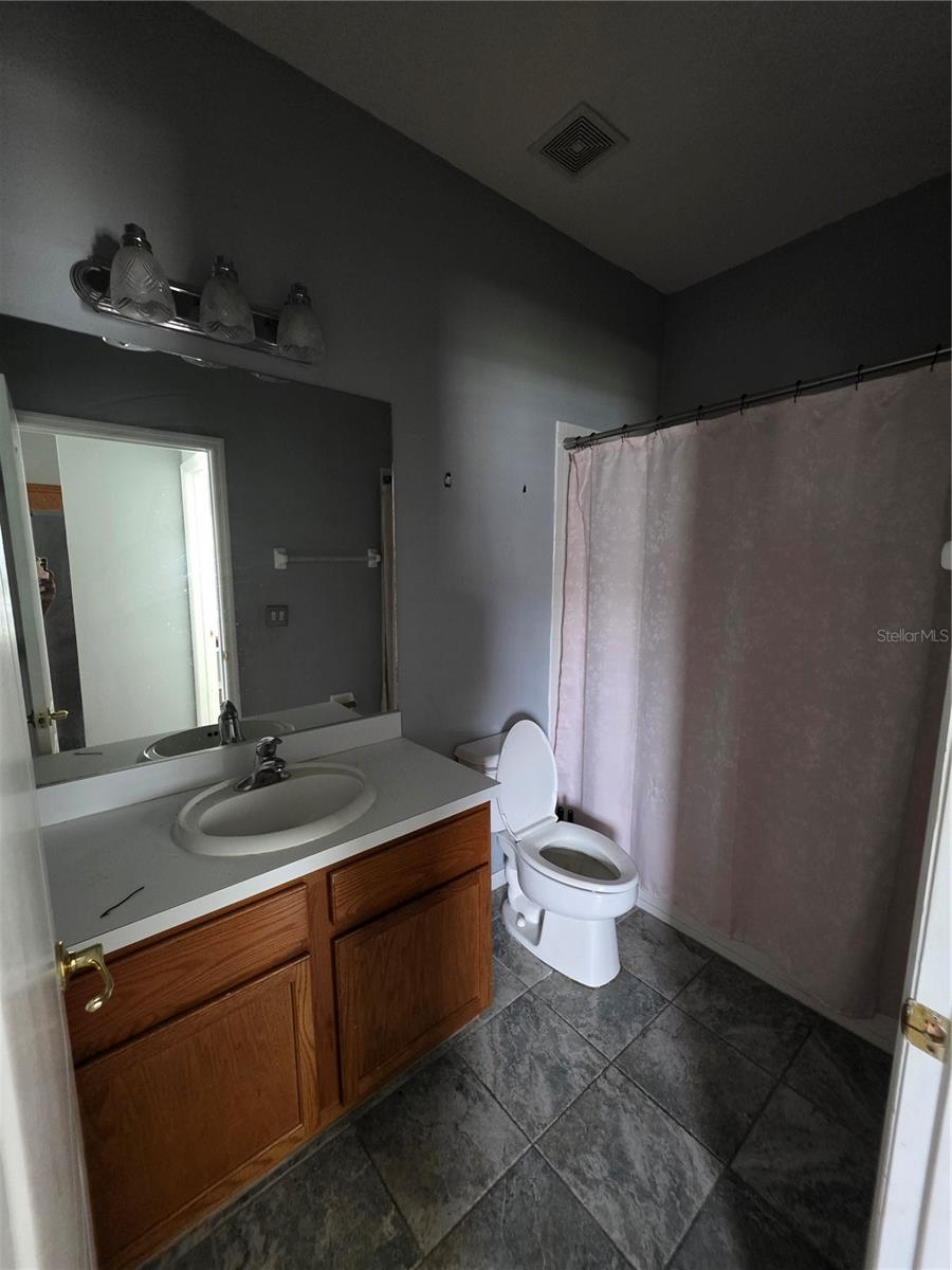 Image 10 of 27 For 13157 Kings Crossing Drive