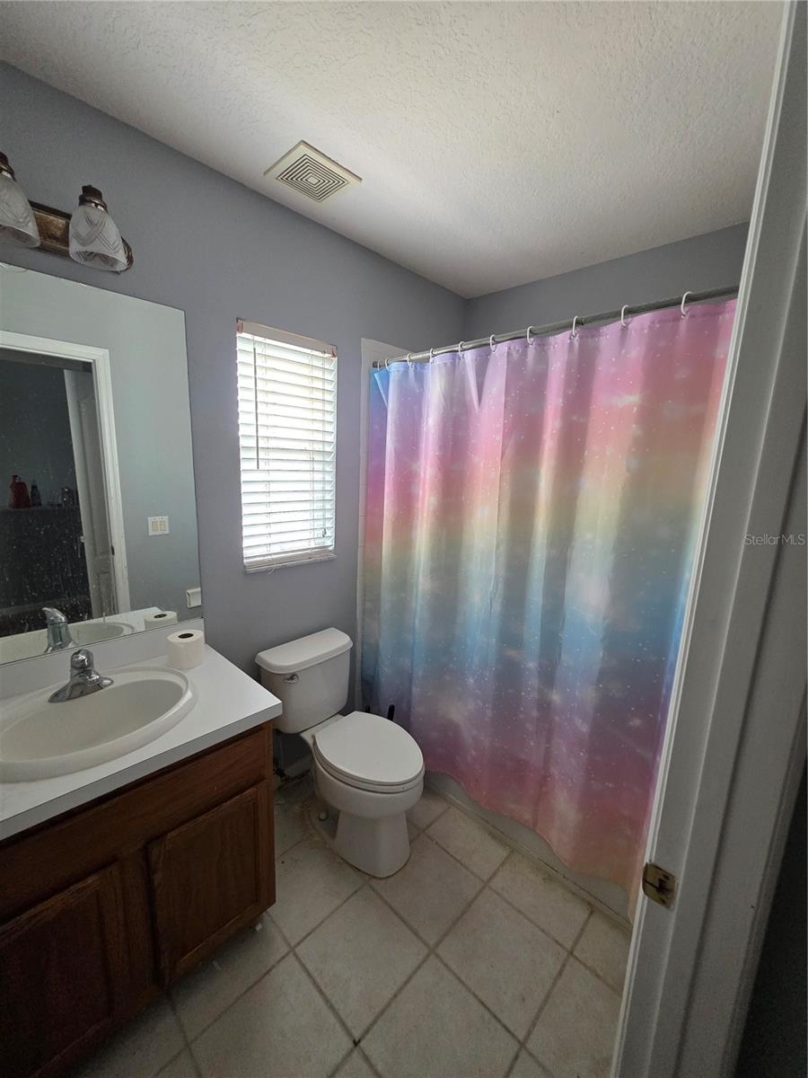 Image 17 of 27 For 13157 Kings Crossing Drive
