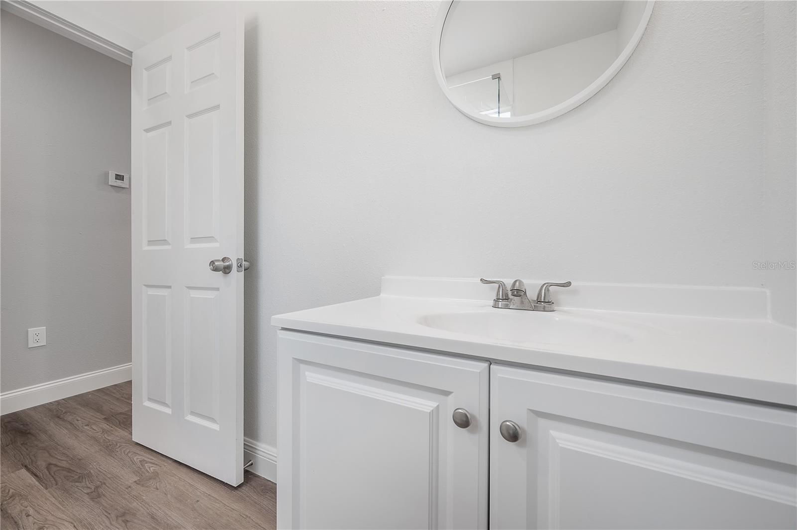 Image 19 of 19 For 916 Emma Street C