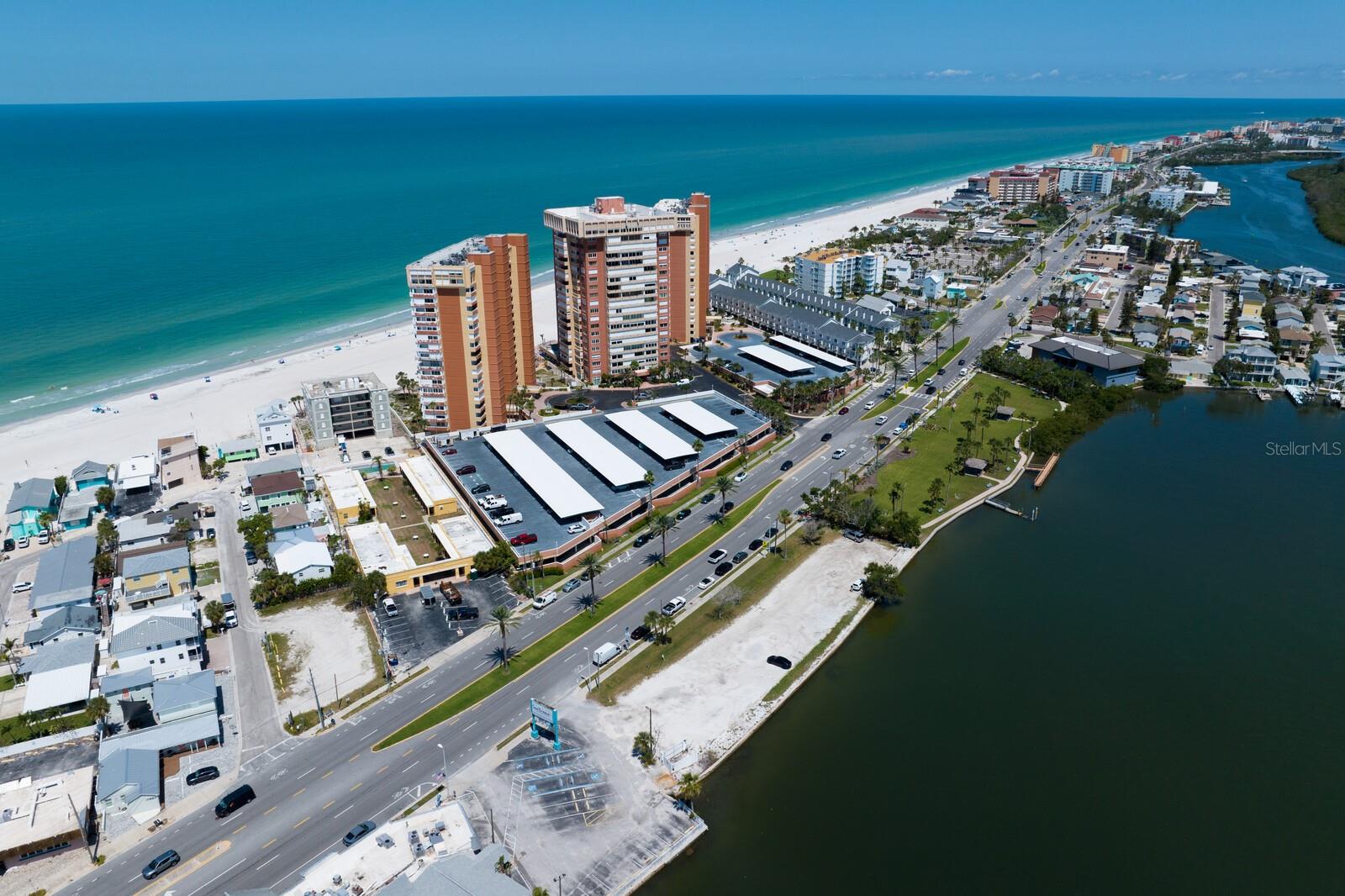 Image 12 of 100 For 17920 Gulf Boulevard 1806