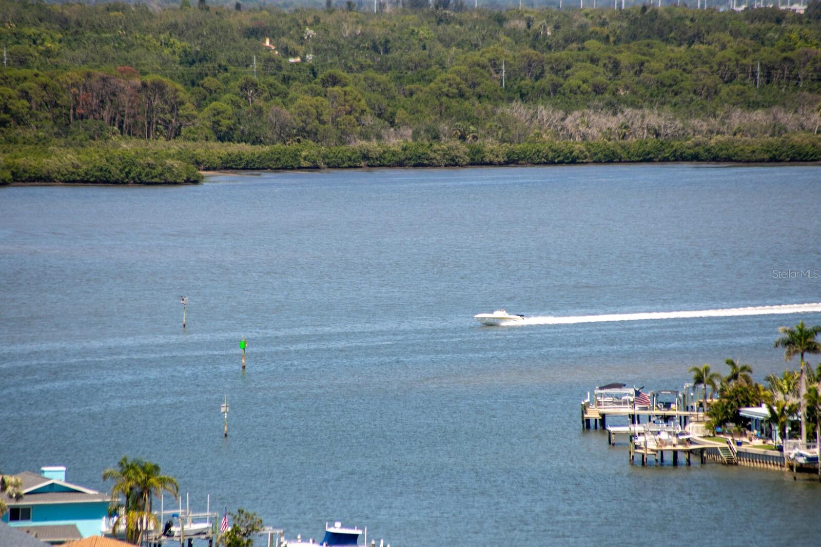Image 18 of 100 For 17920 Gulf Boulevard 1806