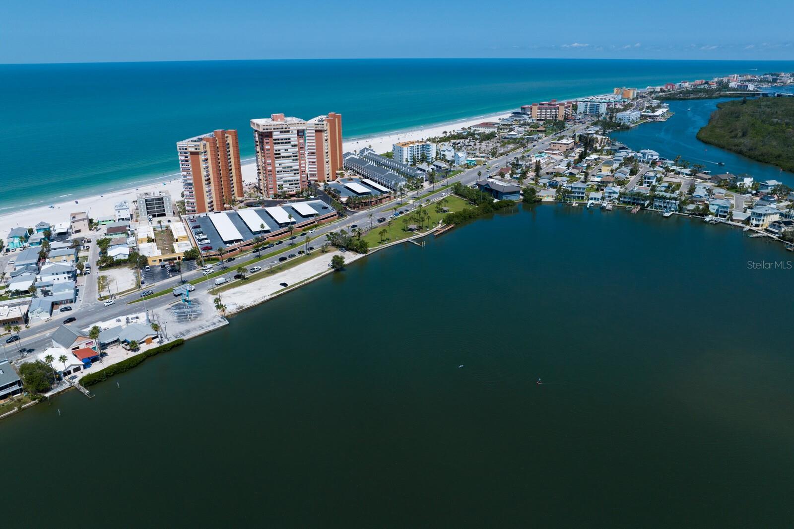 Image 26 of 100 For 17920 Gulf Boulevard 1806