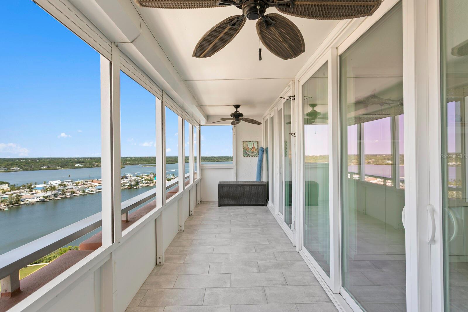 Image 3 of 100 For 17920 Gulf Boulevard 1806