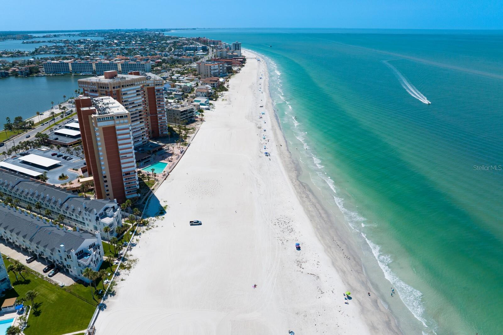 Image 46 of 100 For 17920 Gulf Boulevard 1806