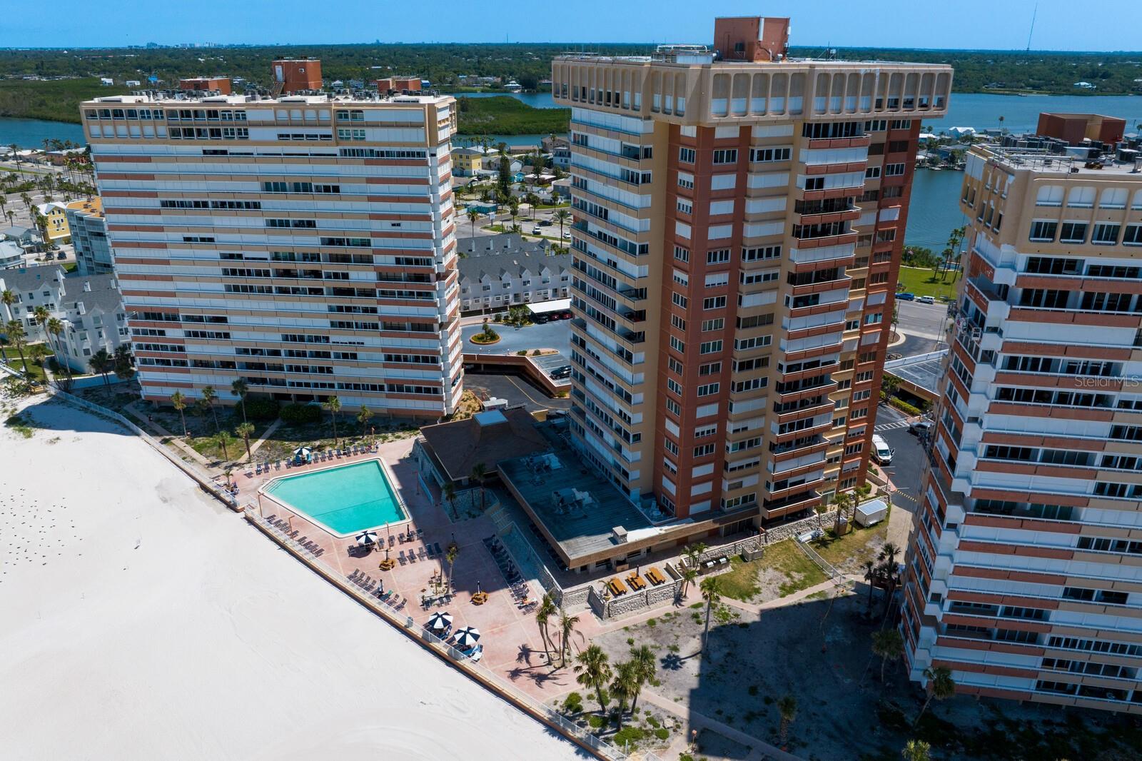 Image 56 of 100 For 17920 Gulf Boulevard 1806