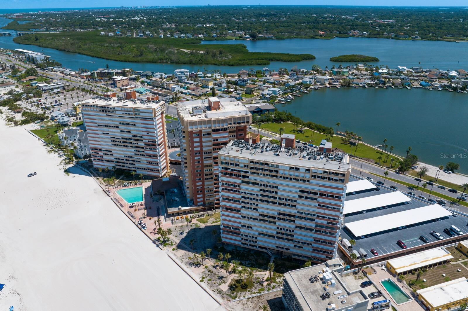 Image 82 of 100 For 17920 Gulf Boulevard 1806