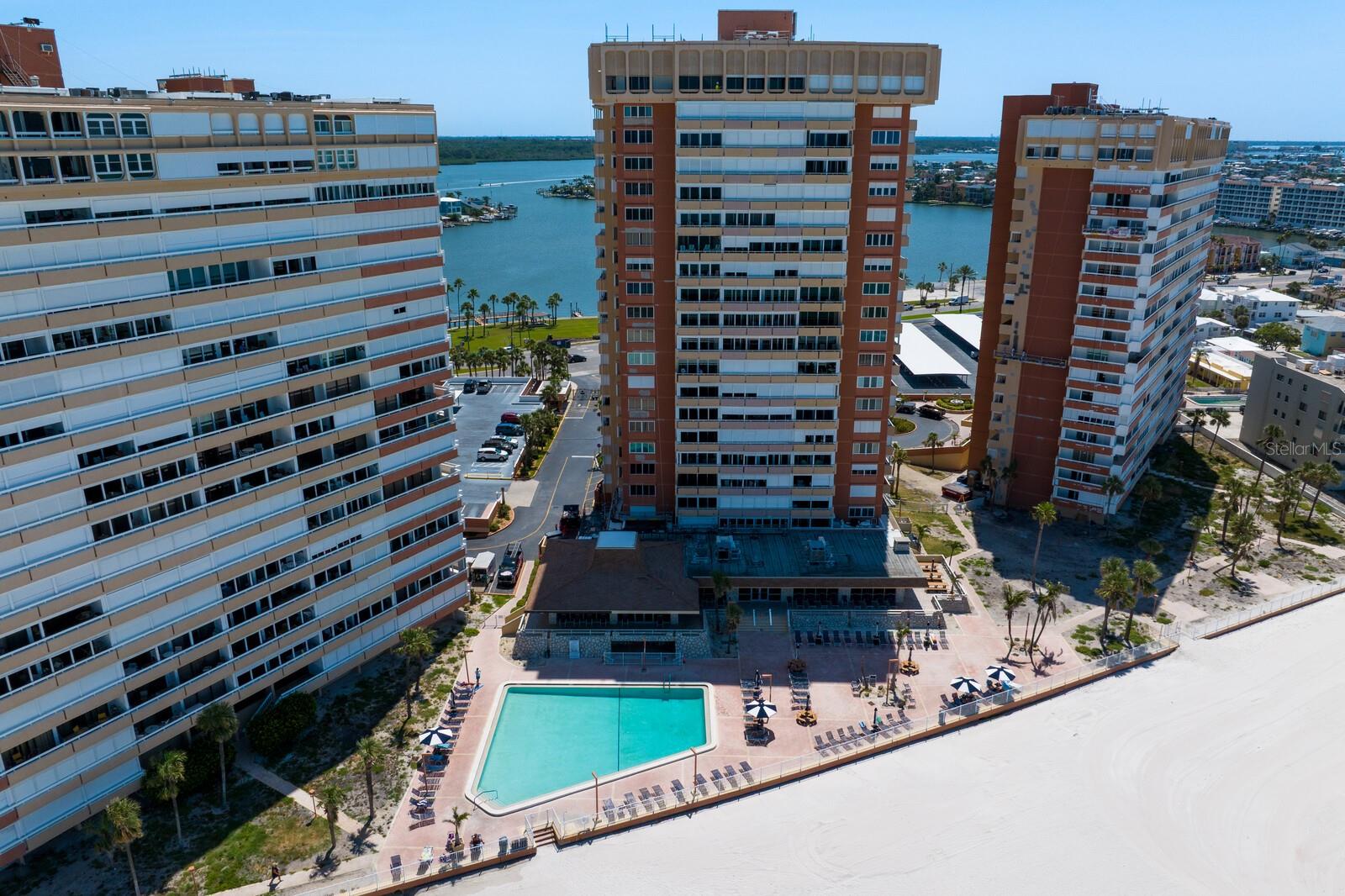 Image 93 of 100 For 17920 Gulf Boulevard 1806