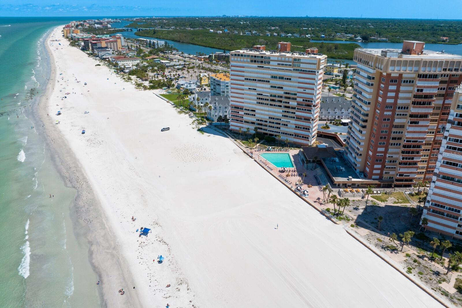 Image 96 of 100 For 17920 Gulf Boulevard 1806