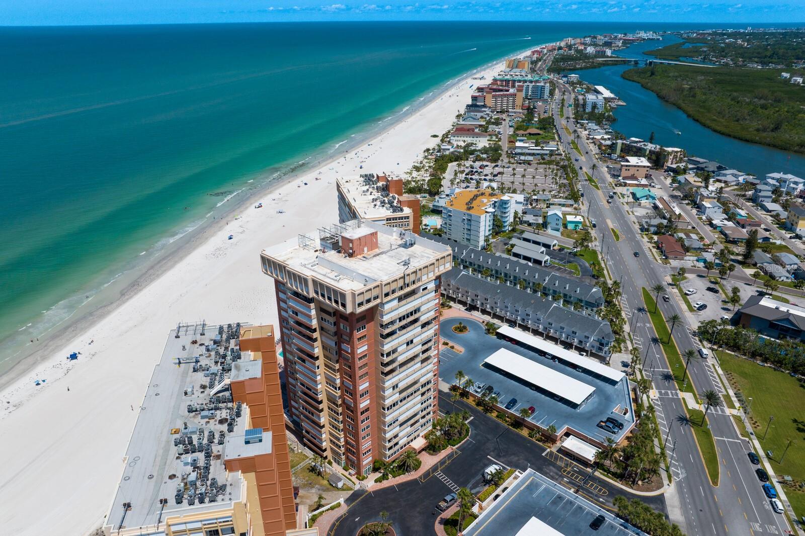 Image 98 of 100 For 17920 Gulf Boulevard 1806