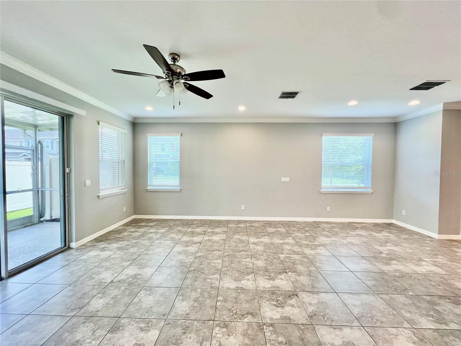 Image 12 of 33 For 26340 Limestone Springs Way
