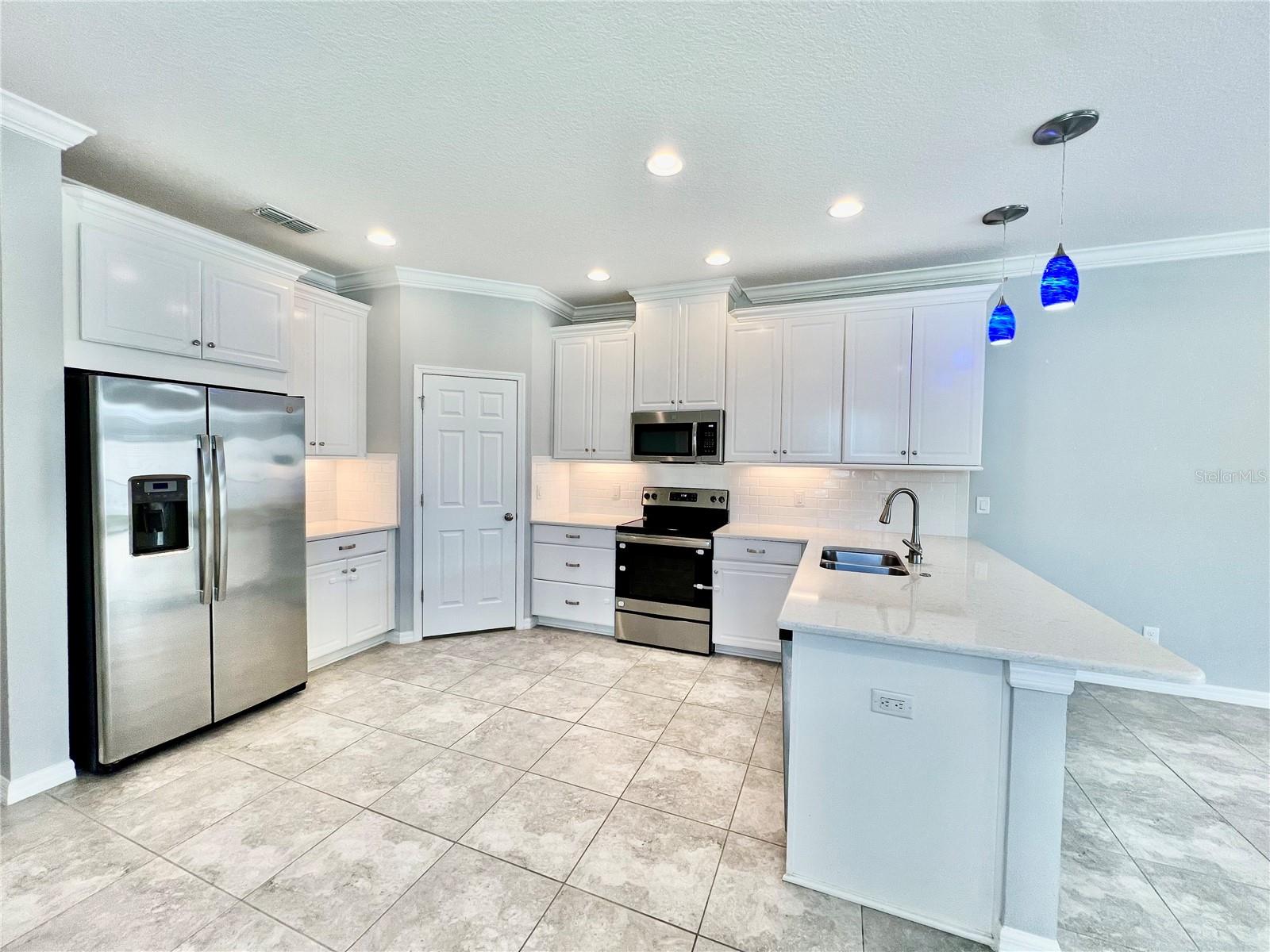 Image 8 of 33 For 26340 Limestone Springs Way