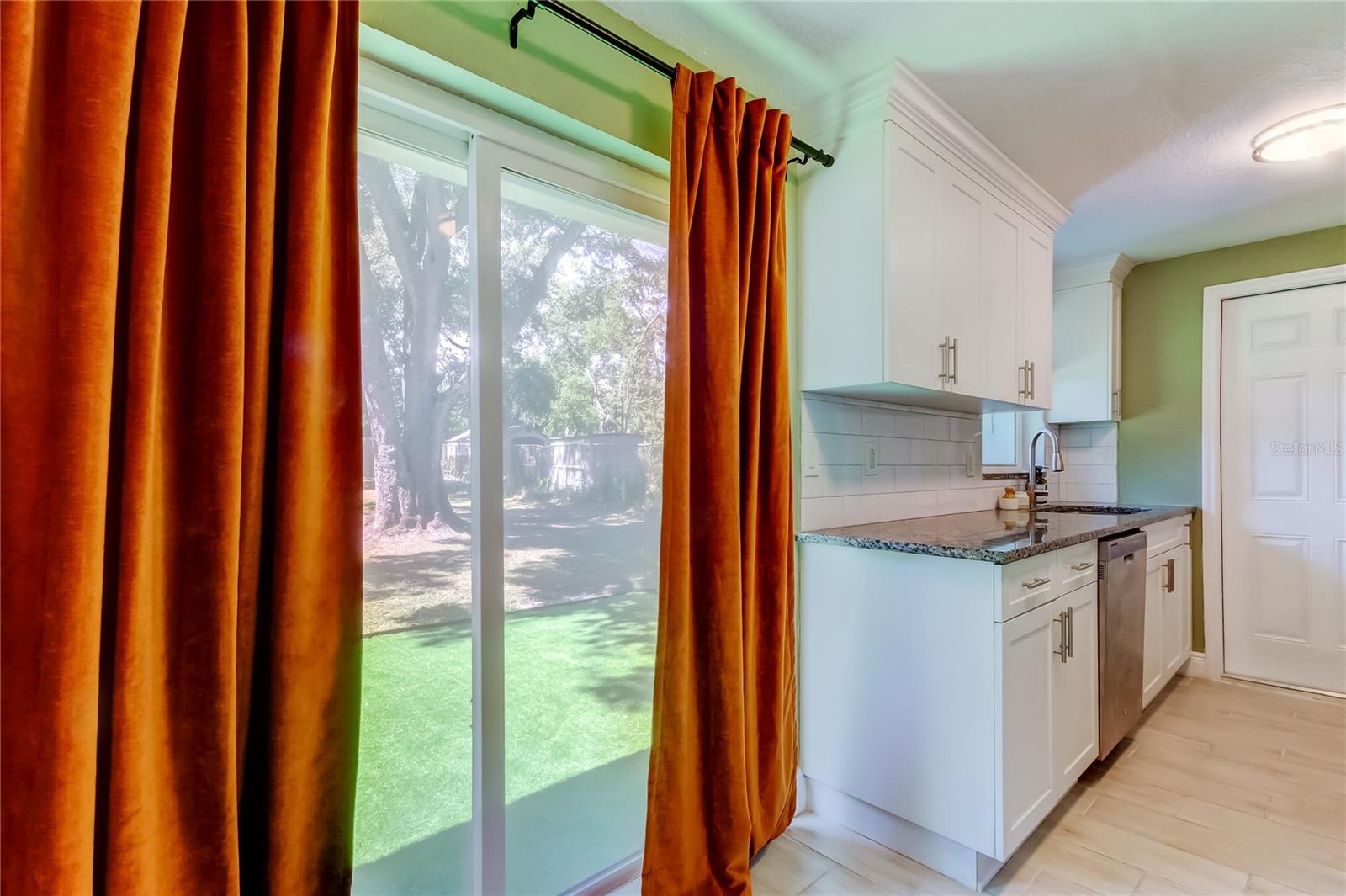 Image 11 of 40 For 2750 Edenwood Street