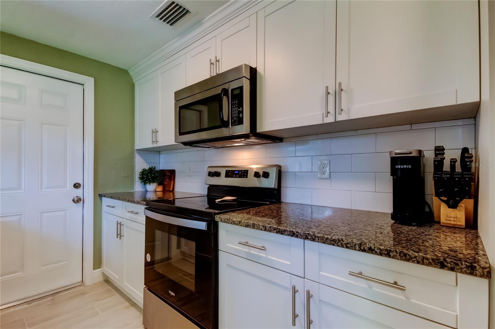 Image 12 of 40 For 2750 Edenwood Street