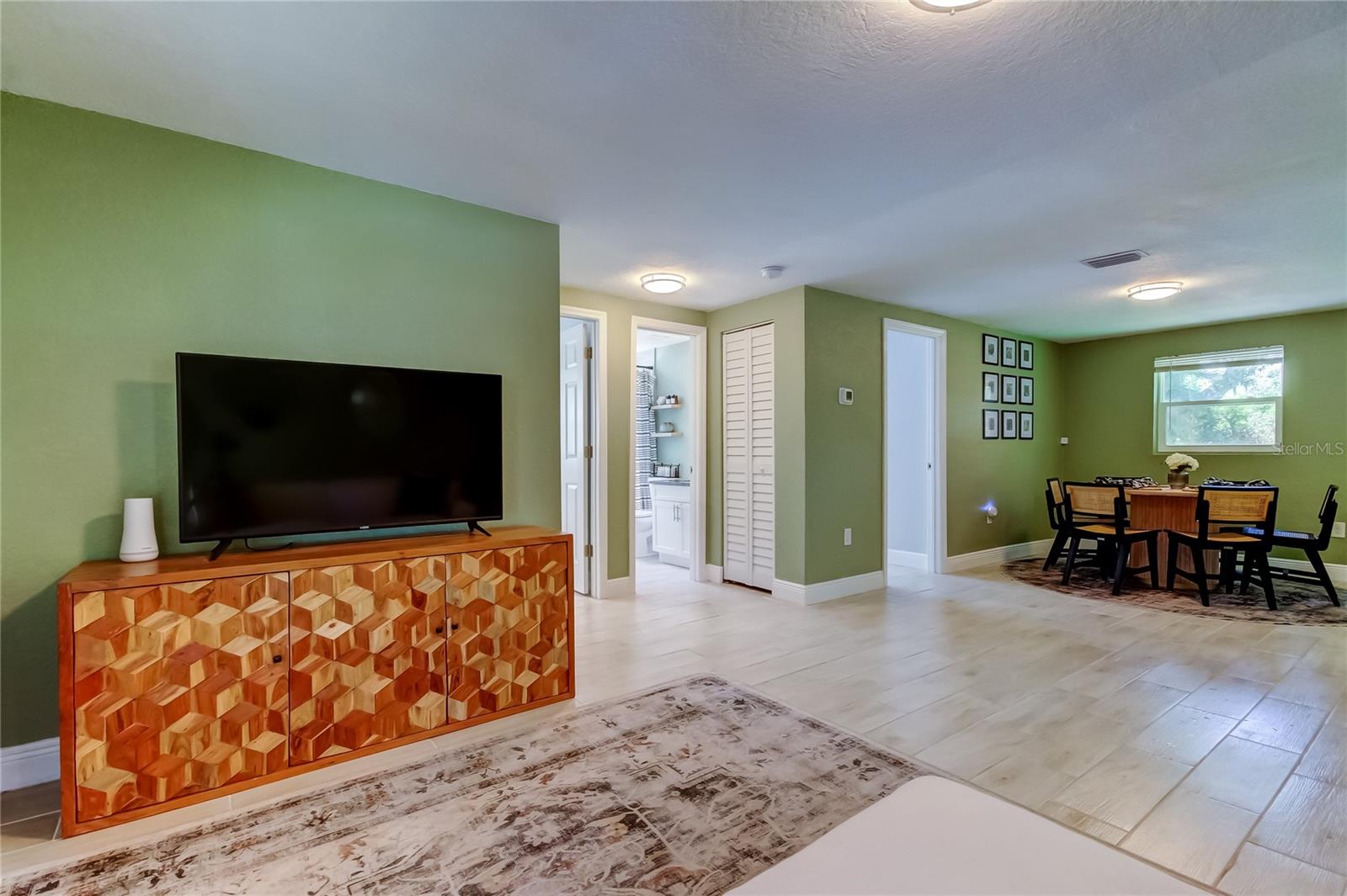 Image 4 of 40 For 2750 Edenwood Street