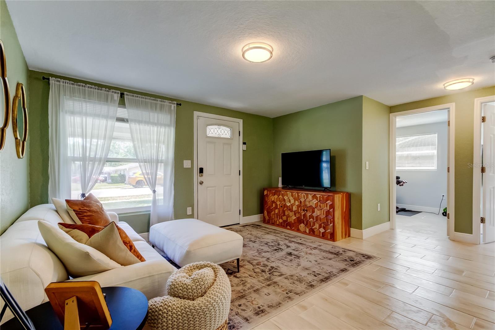 Image 5 of 40 For 2750 Edenwood Street