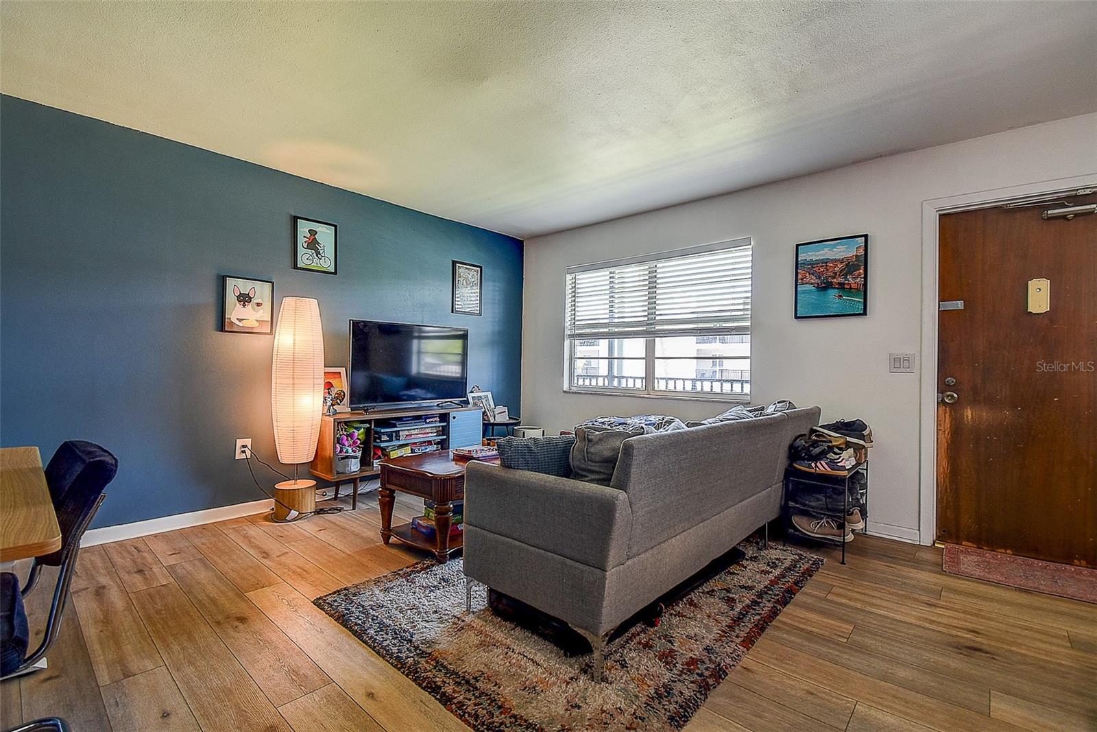 Image 6 of 32 For 4050 4th Street N 205