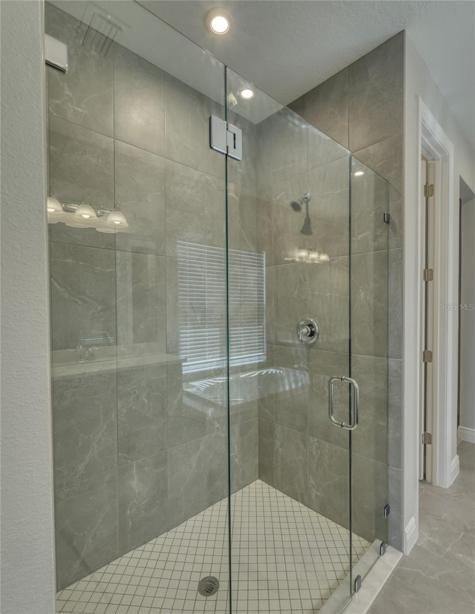 Image 16 of 33 For 6307 Roadstead Court