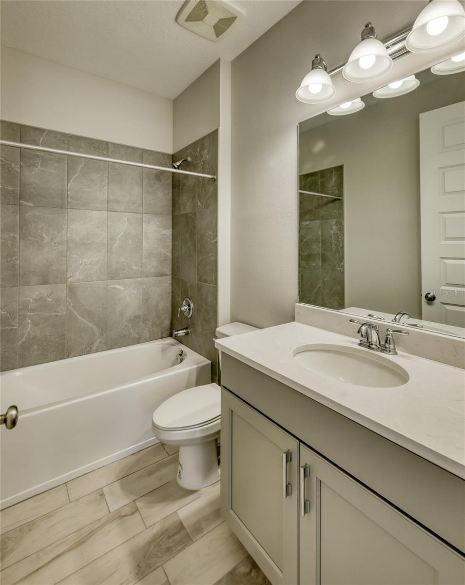 Image 19 of 33 For 6307 Roadstead Court