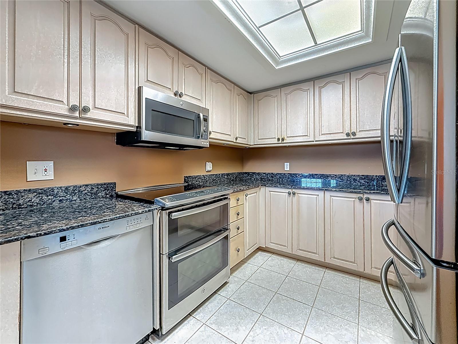 Image 18 of 96 For 399 150th Avenue 317