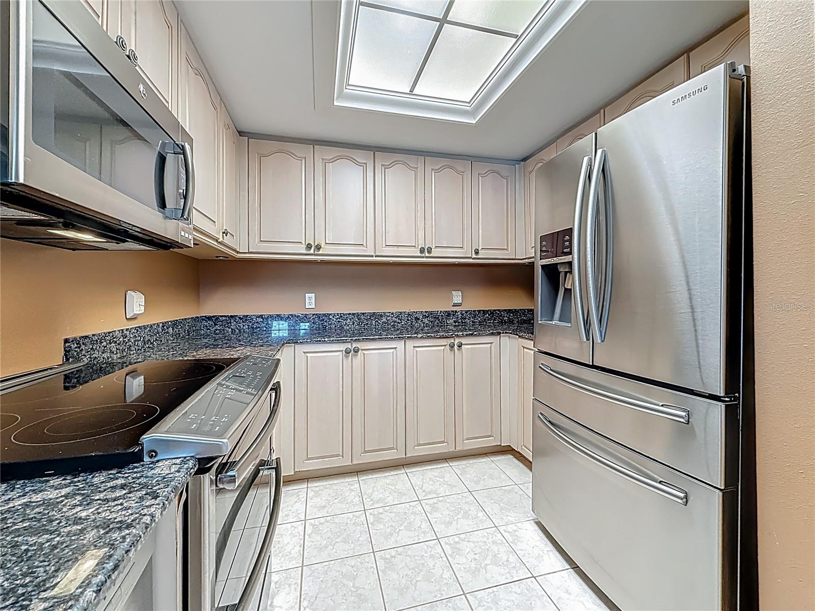 Image 19 of 96 For 399 150th Avenue 317