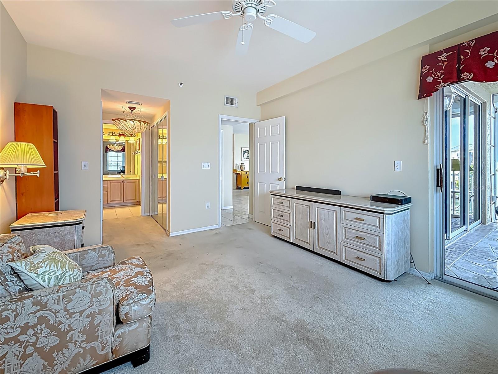 Image 21 of 96 For 399 150th Avenue 317
