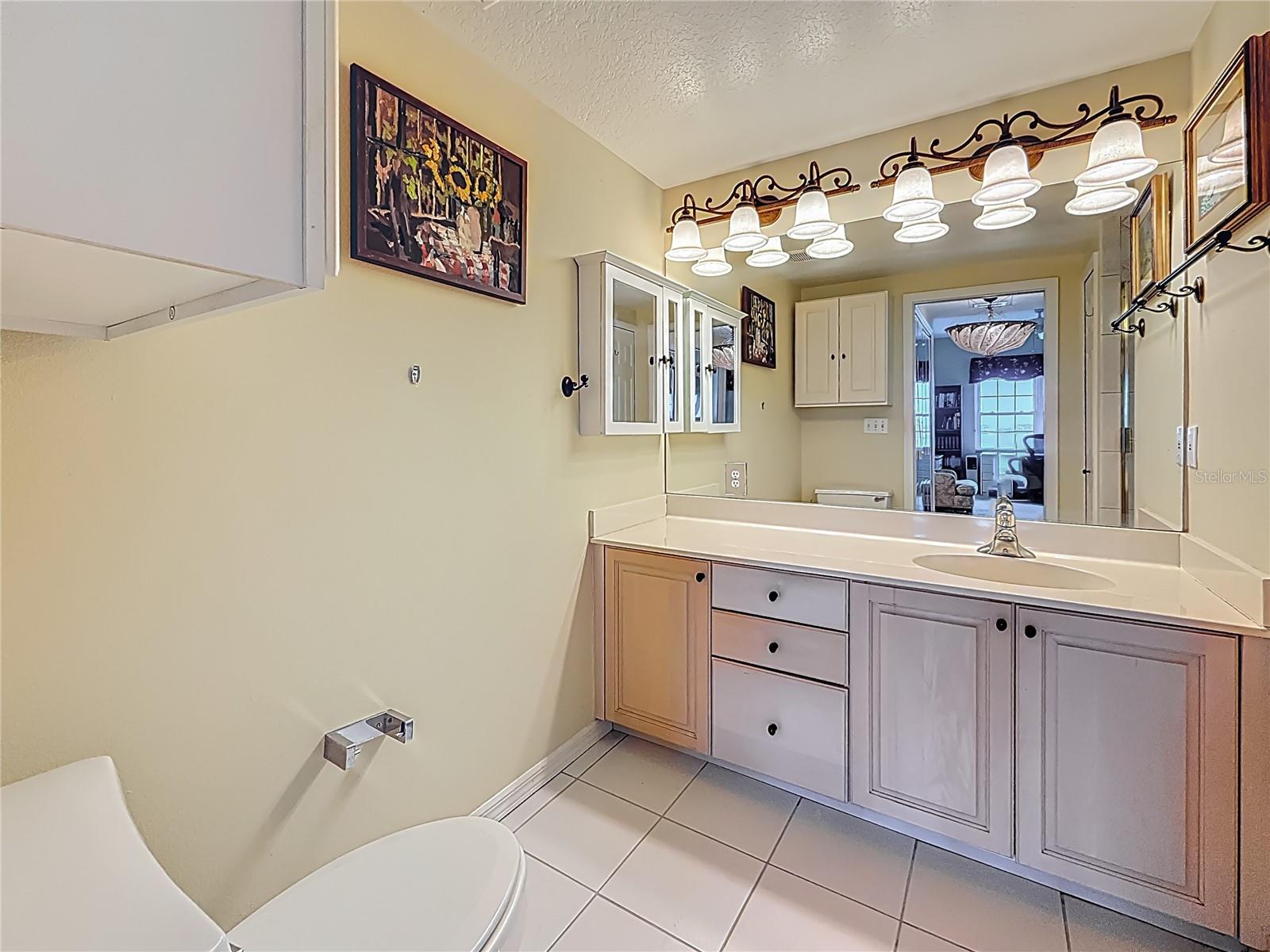 Image 27 of 96 For 399 150th Avenue 317