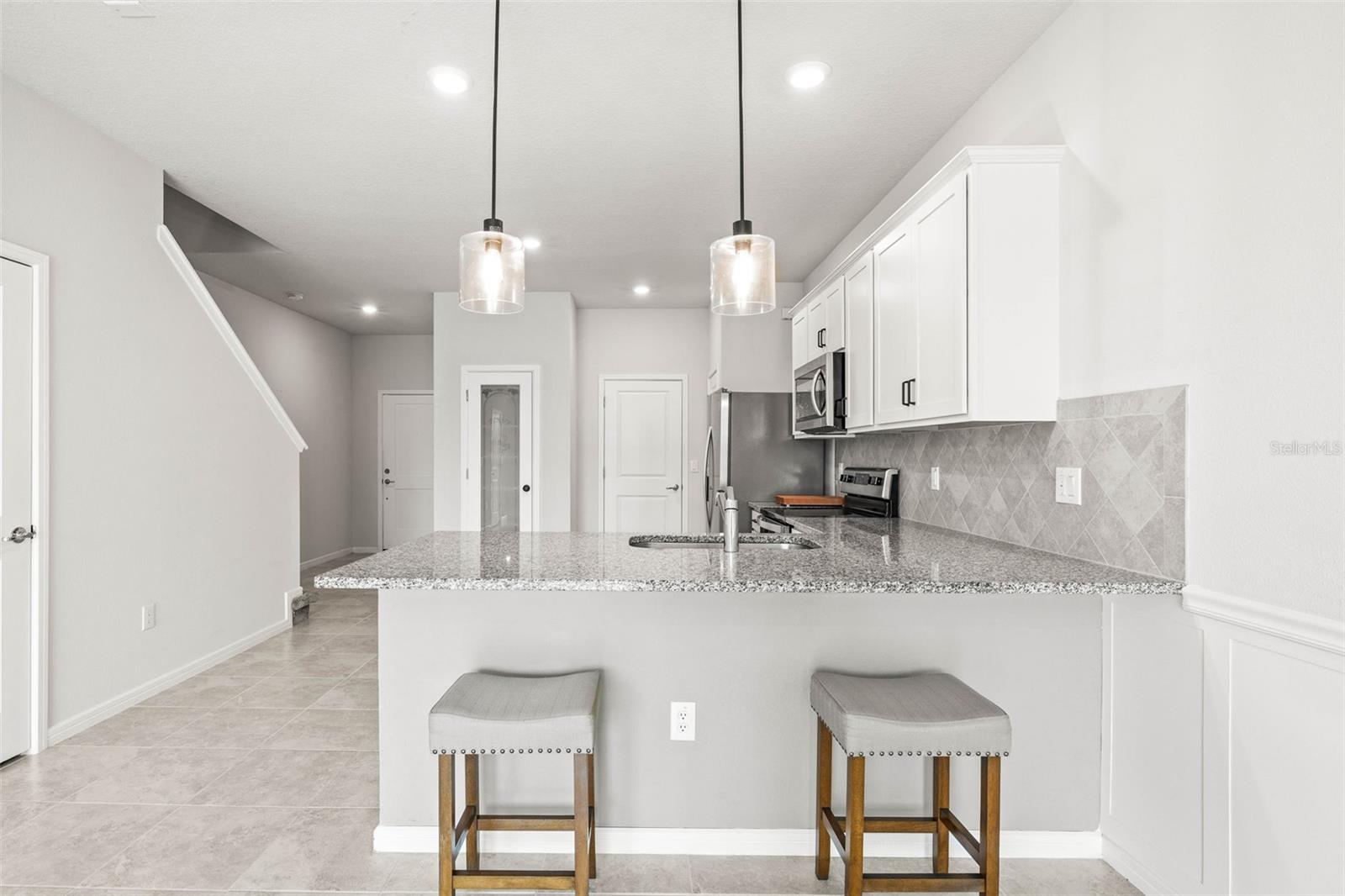 Image 12 of 37 For 31355 Amberview Bend