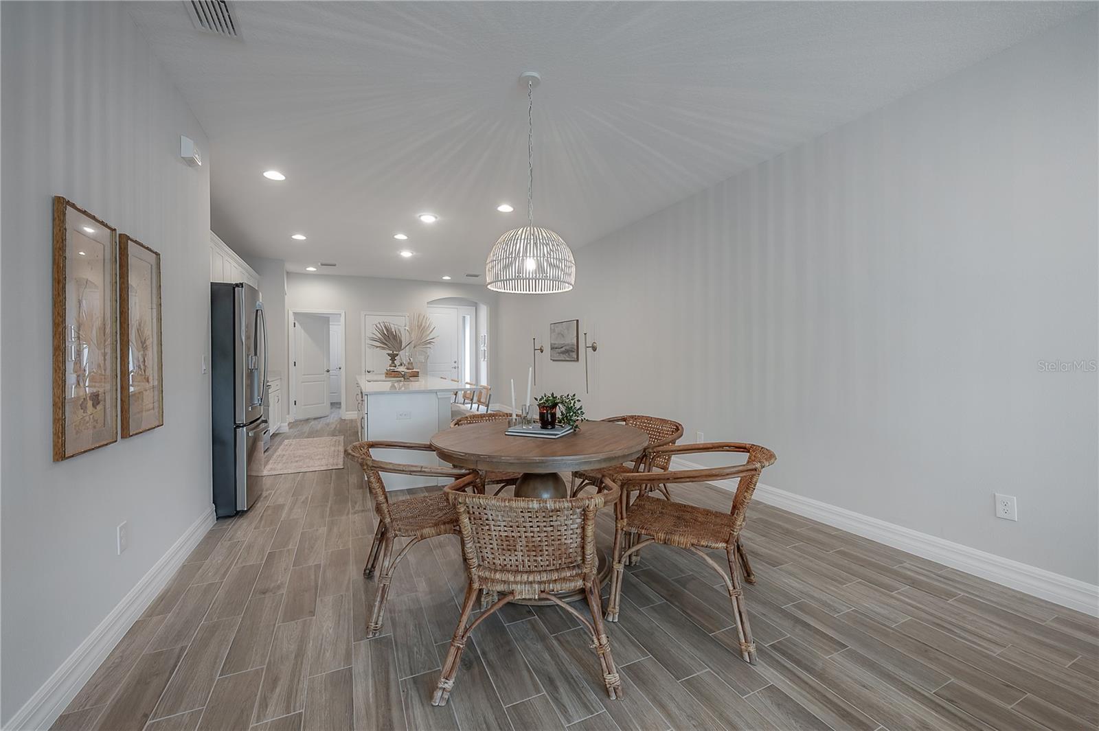 Image 13 of 49 For 212 Villa Luna Lane