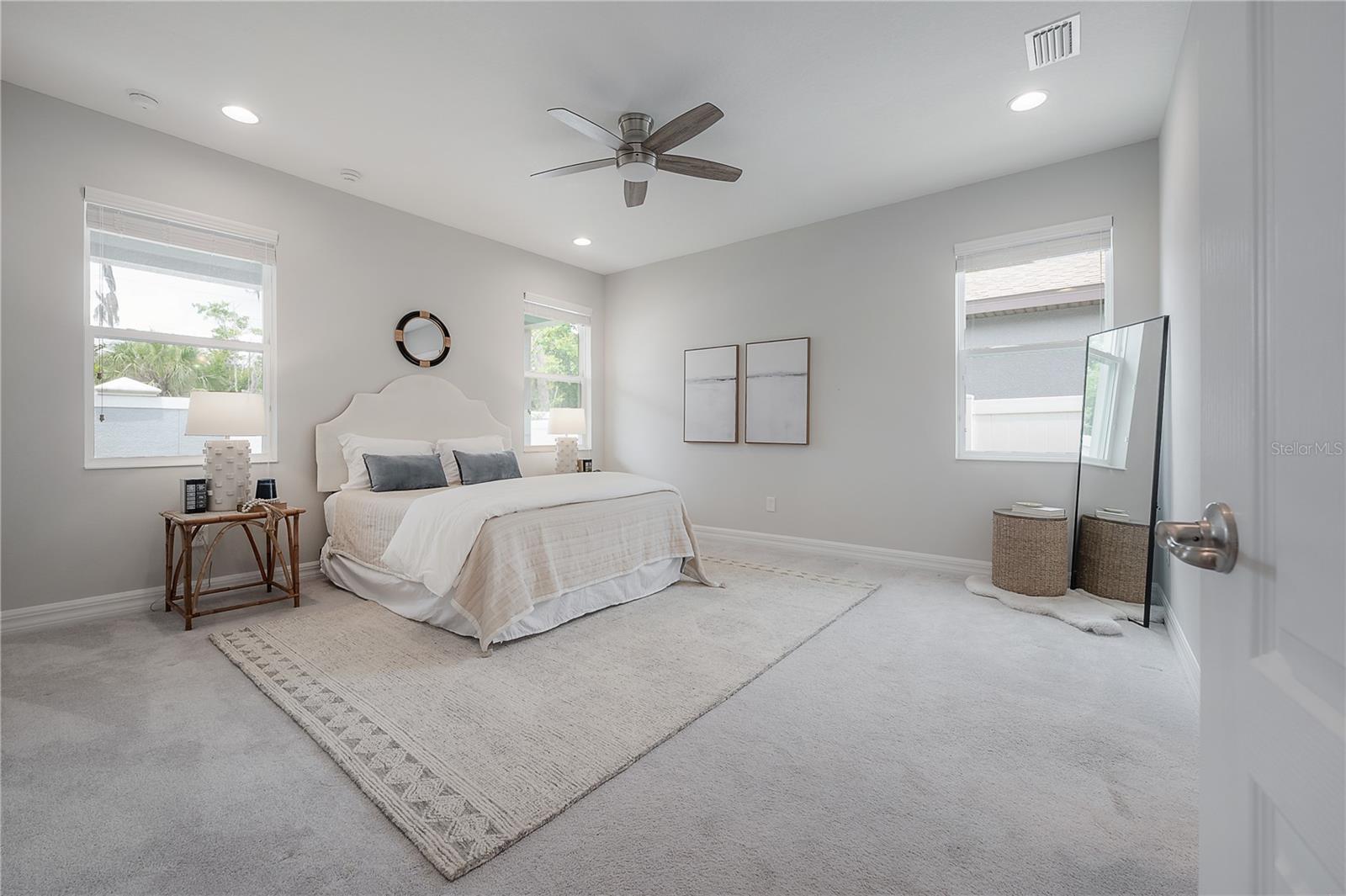 Image 20 of 49 For 212 Villa Luna Lane