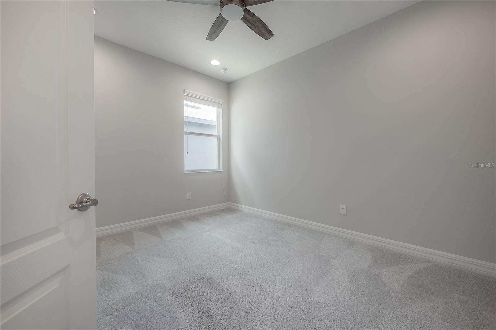 Image 39 of 49 For 212 Villa Luna Lane