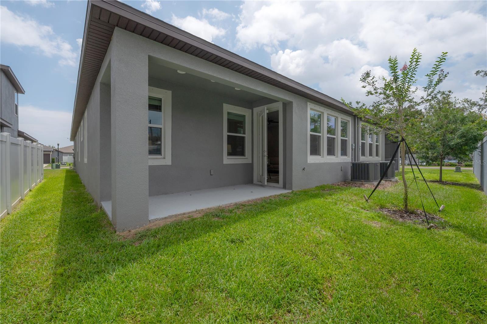Image 43 of 49 For 212 Villa Luna Lane