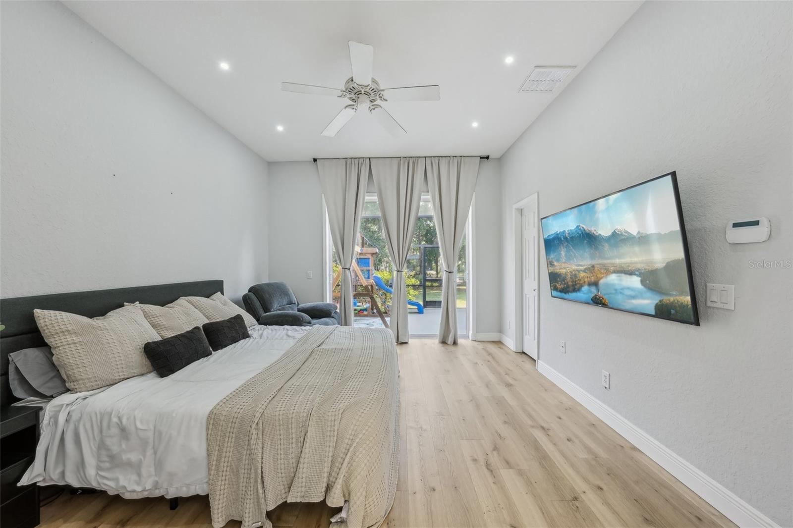 Image 33 of 85 For 707 9th Avenue Sw