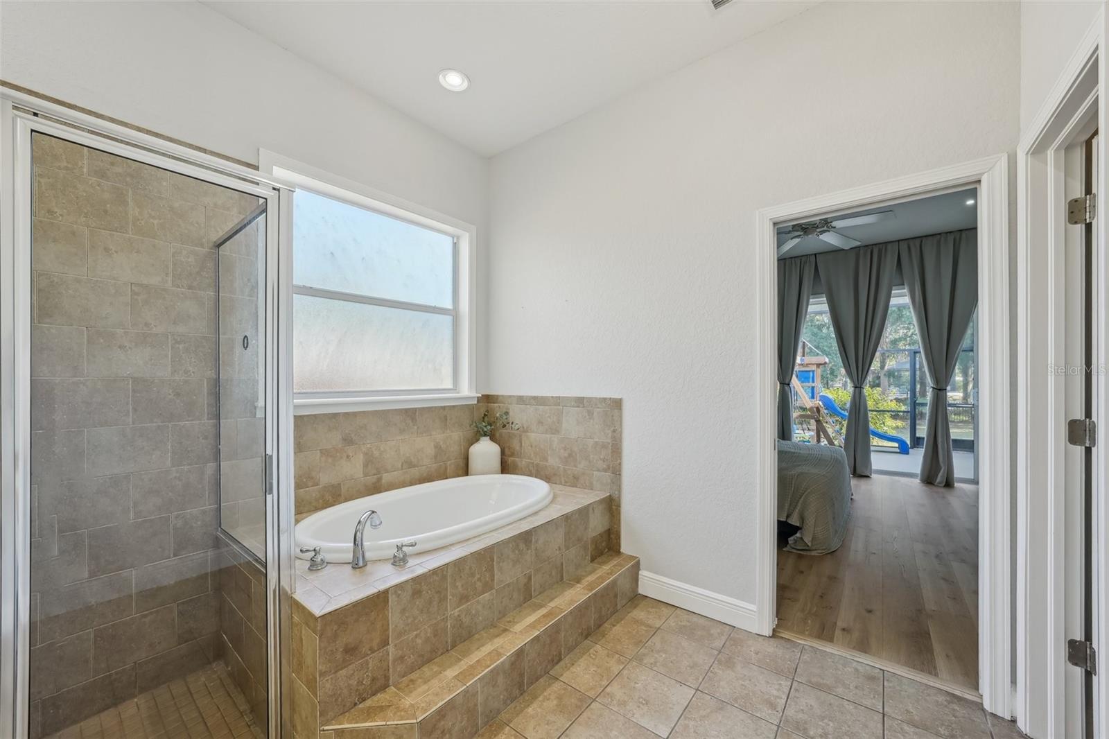 Image 38 of 85 For 707 9th Avenue Sw