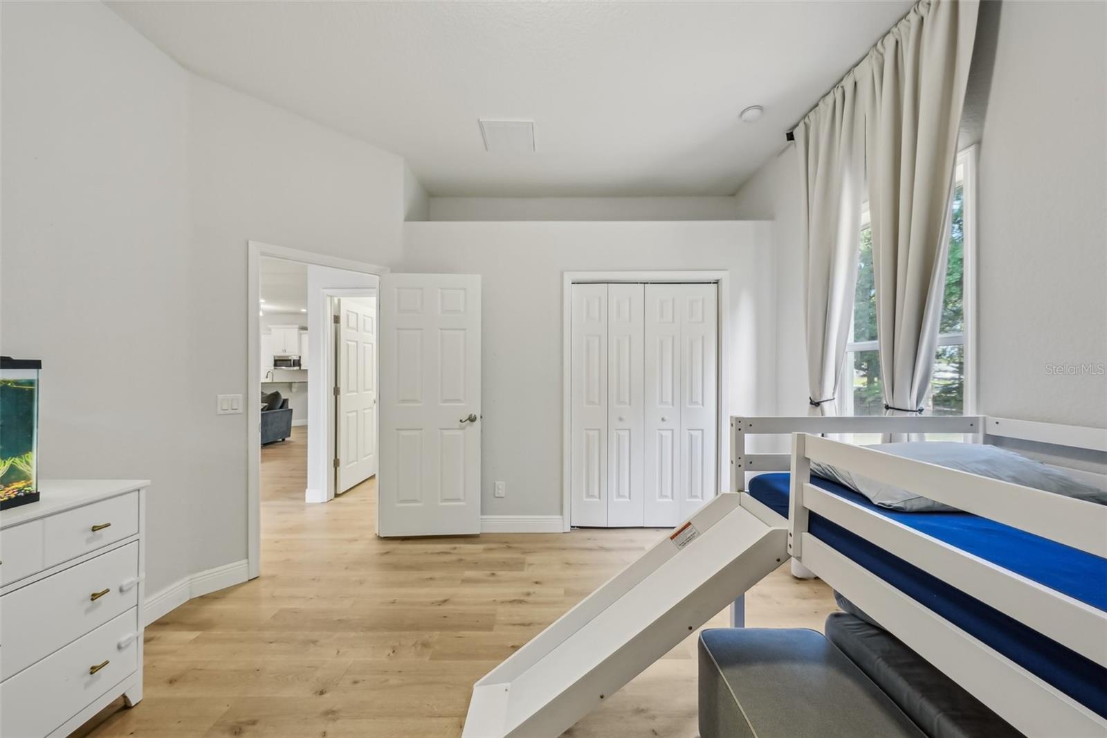 Image 43 of 85 For 707 9th Avenue Sw