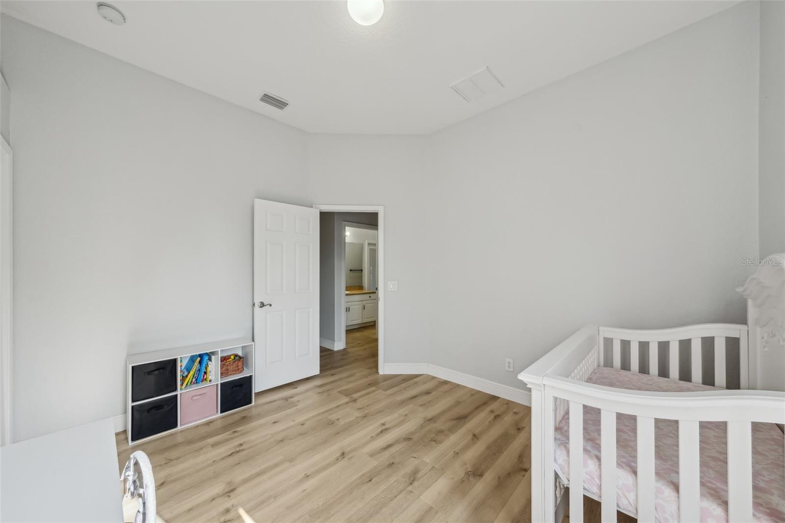Image 44 of 85 For 707 9th Avenue Sw