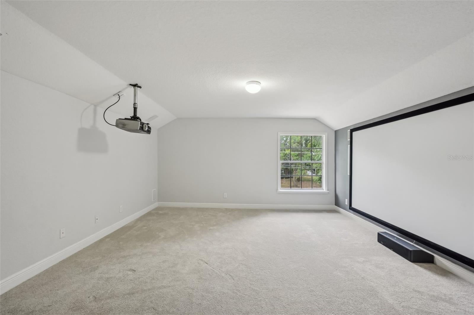 Image 51 of 85 For 707 9th Avenue Sw