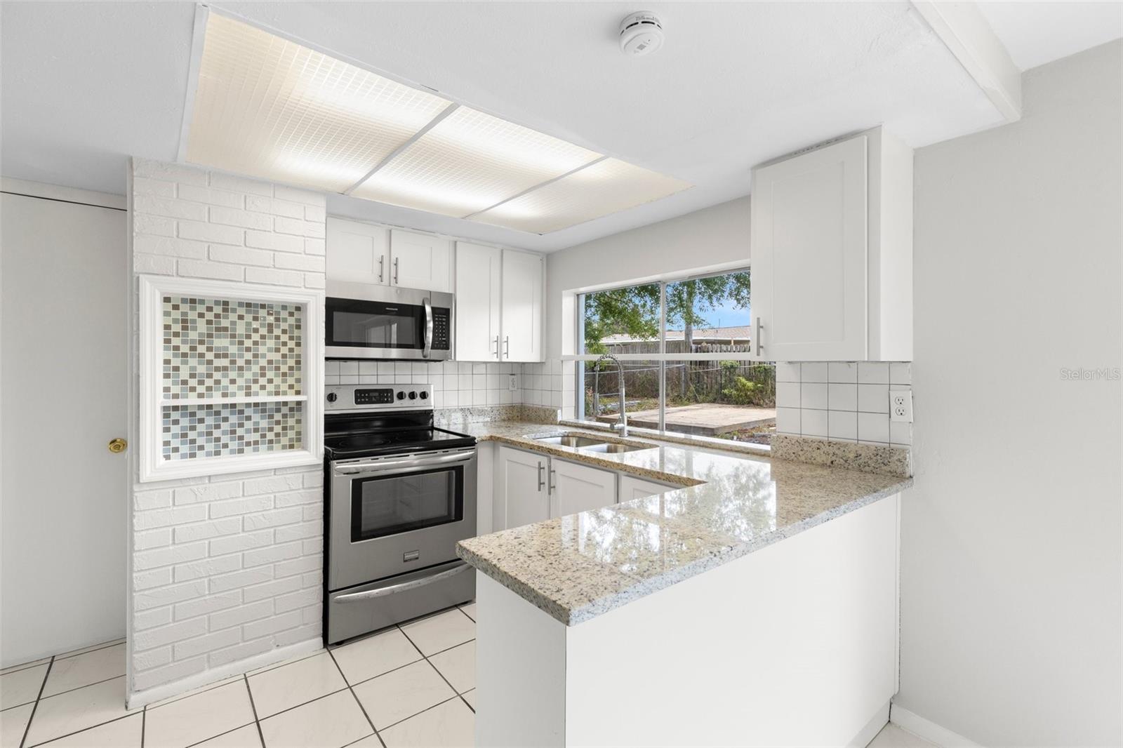 Image 13 of 34 For 3337 Winder Drive