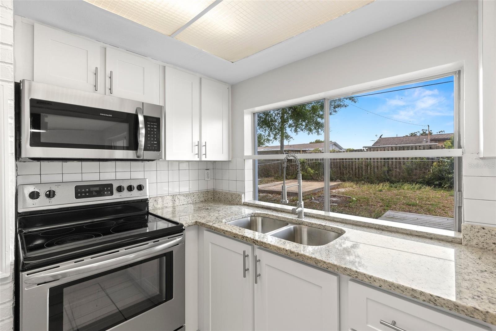Image 14 of 34 For 3337 Winder Drive