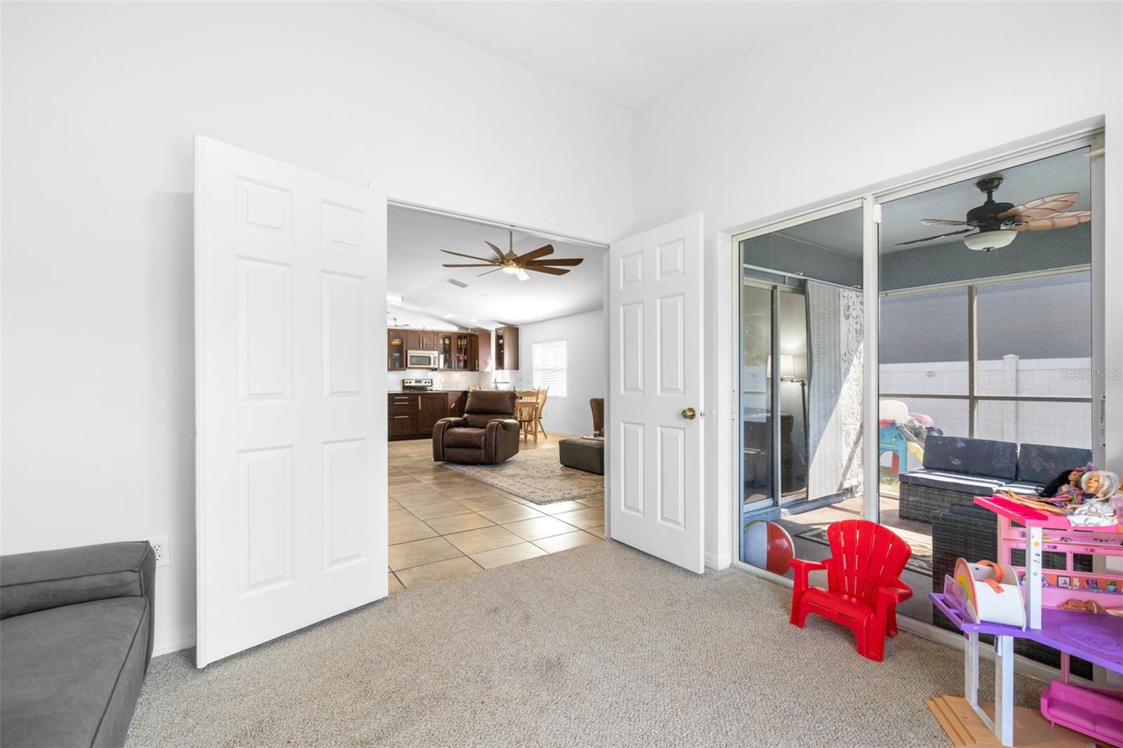 Listing photo id 25 for 12136 Luftburrow Lane