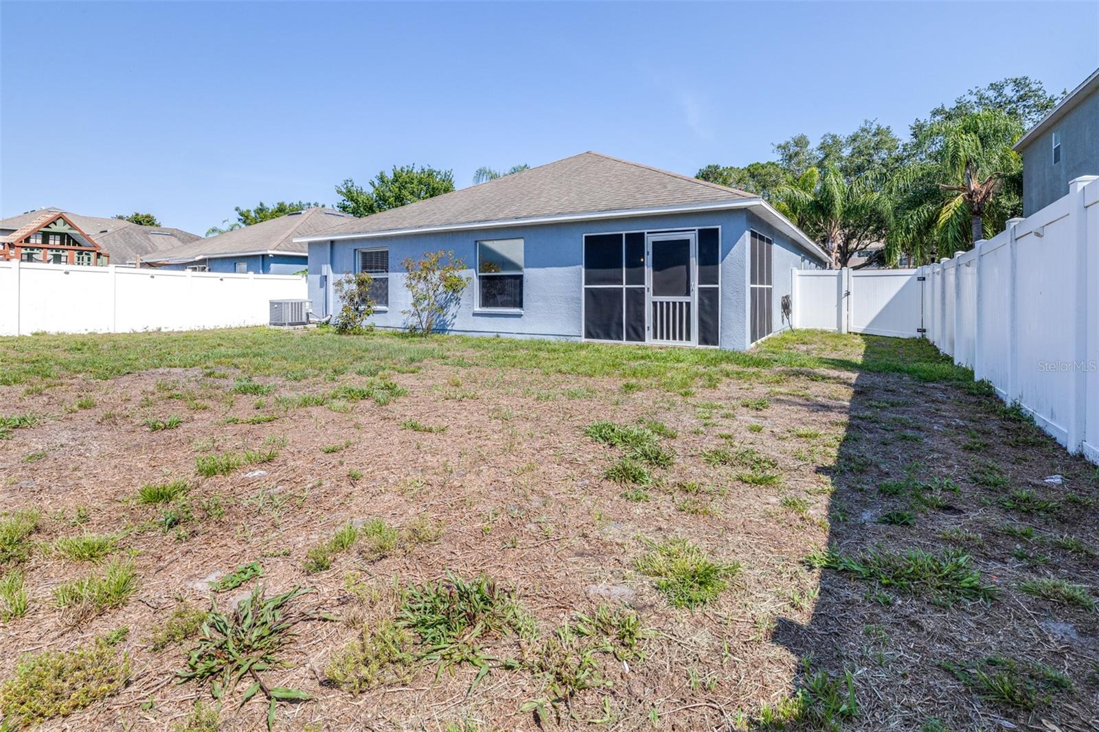 Listing photo id 33 for 12136 Luftburrow Lane