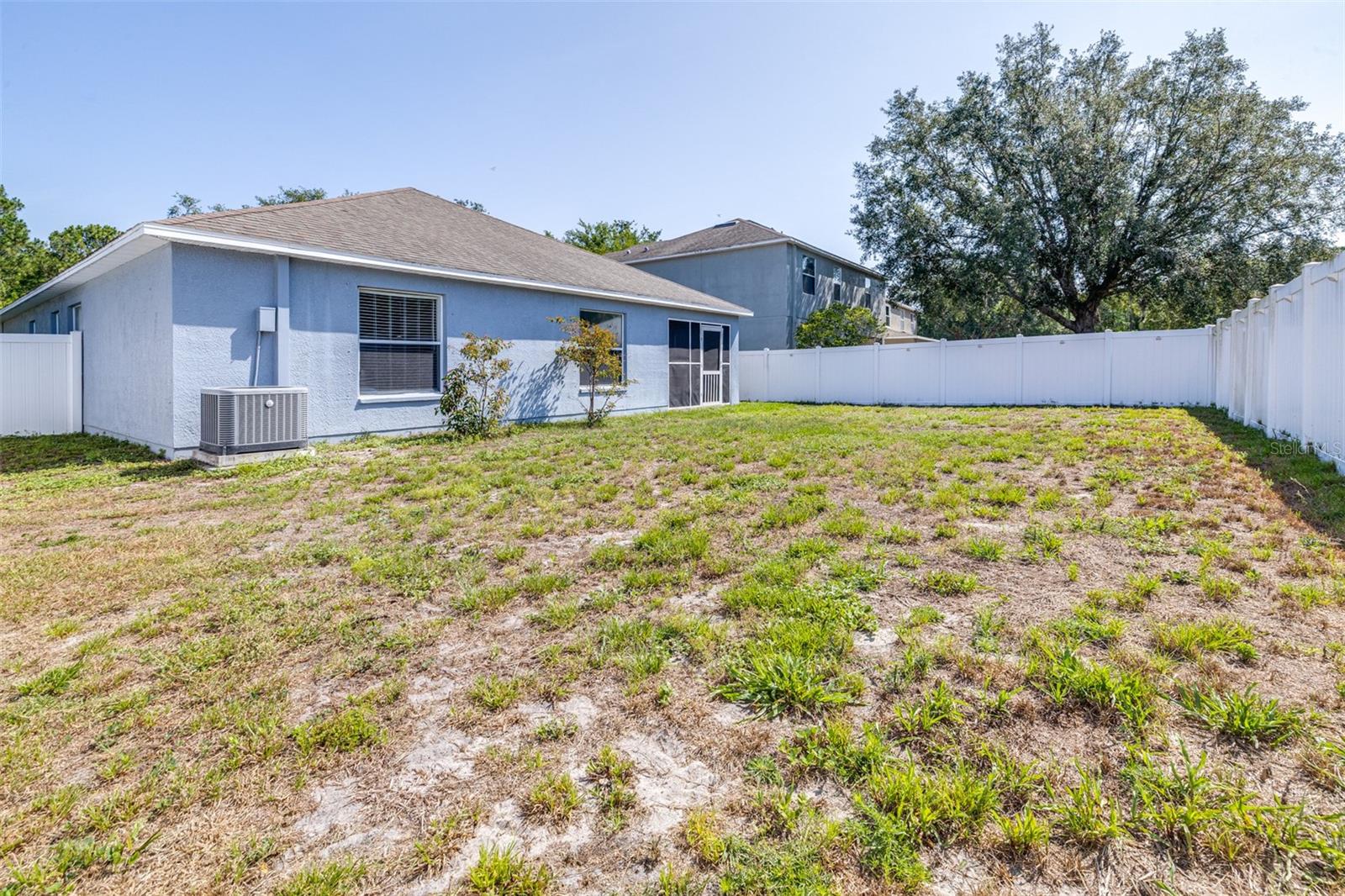 Listing photo id 34 for 12136 Luftburrow Lane