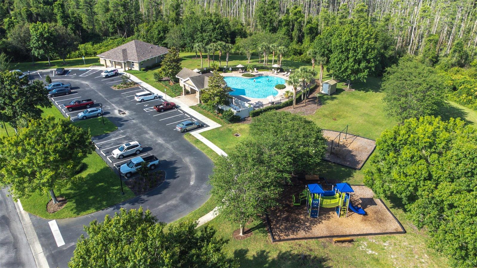 Listing photo id 2 for 12136 Luftburrow Lane