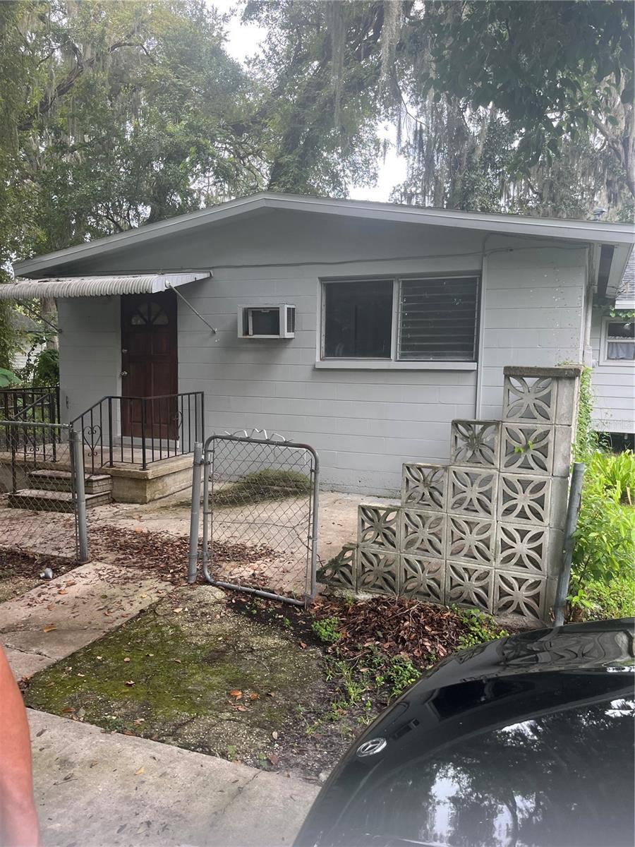 Image 2 of 2 For 5714 Kenwood Avenue