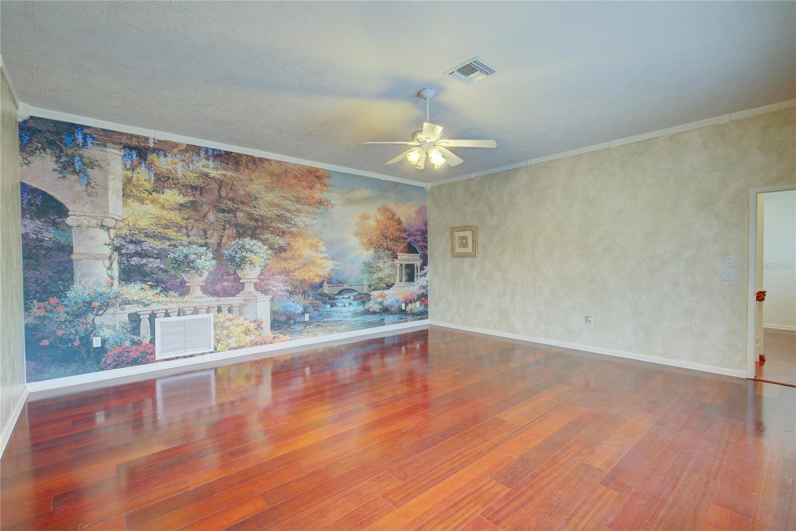 Image 43 of 46 For 31 Freshwater Drive