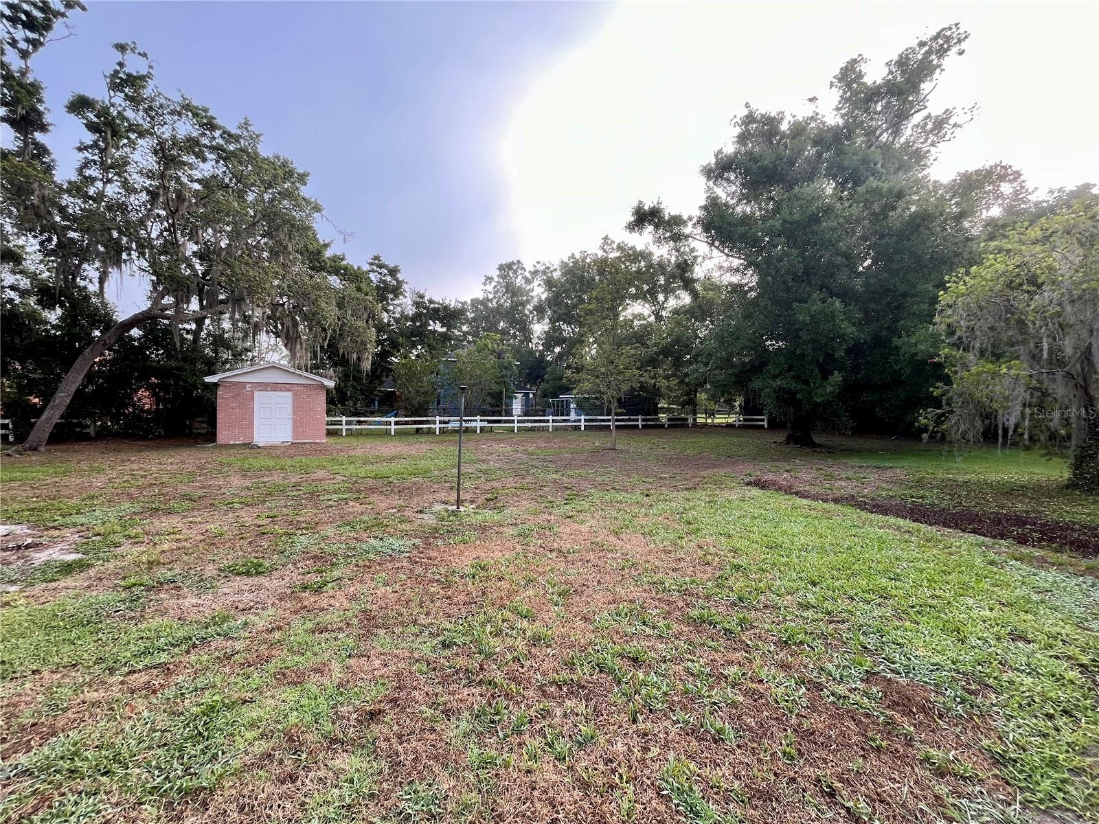 Image 12 of 21 For 1002 Pinedale Drive