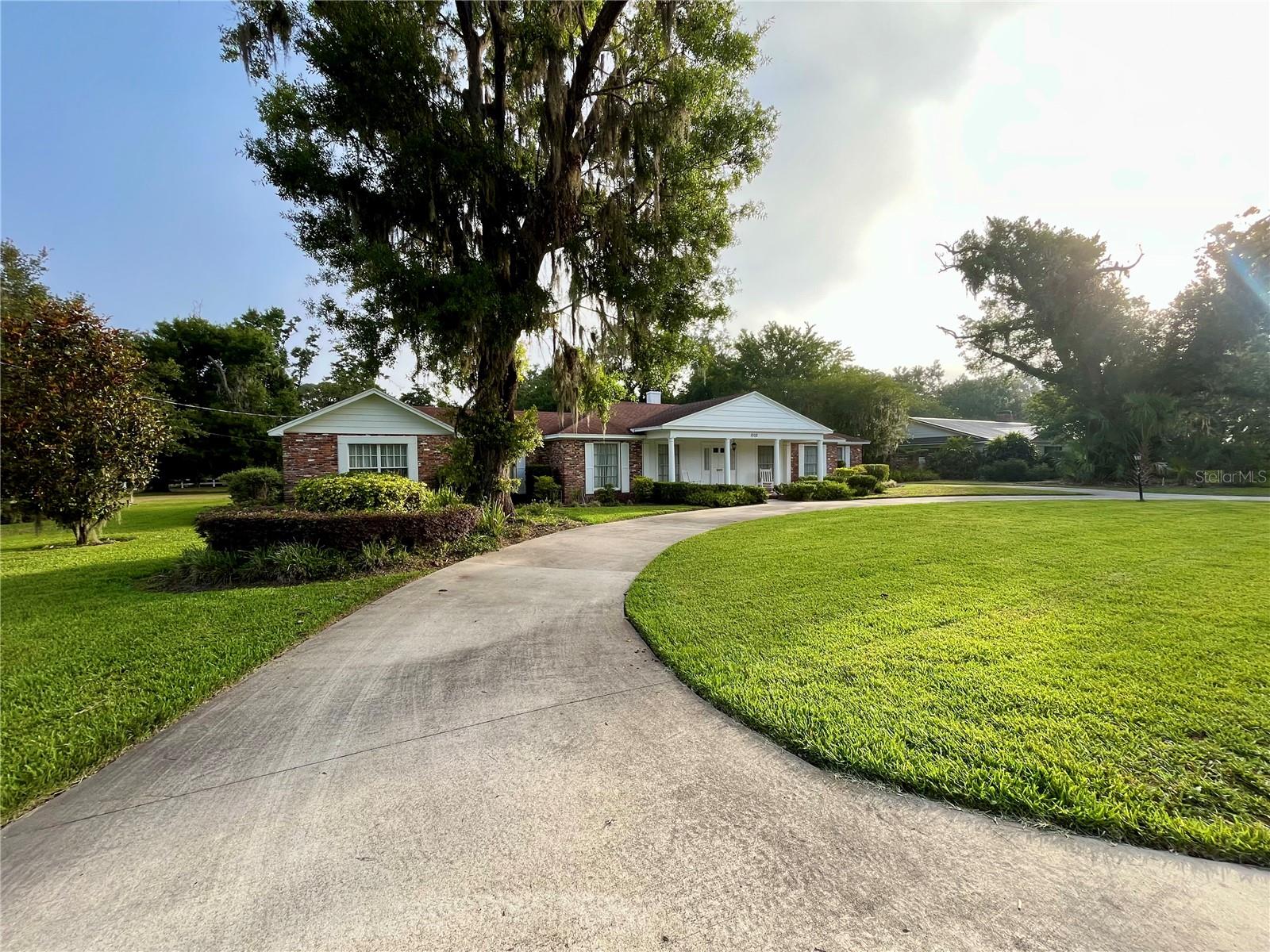 Image 21 of 21 For 1002 Pinedale Drive