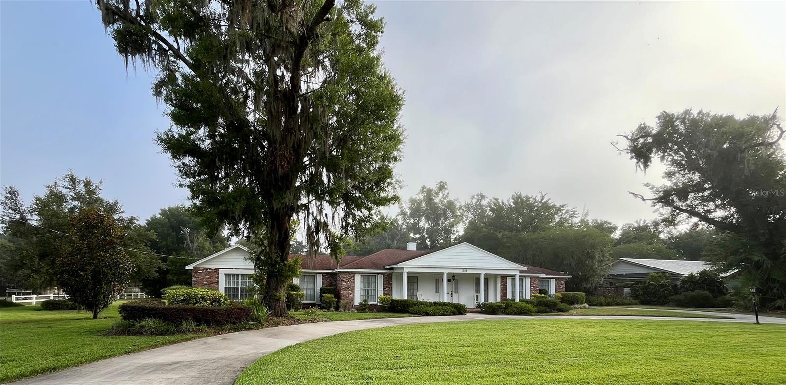 Image 3 of 21 For 1002 Pinedale Drive