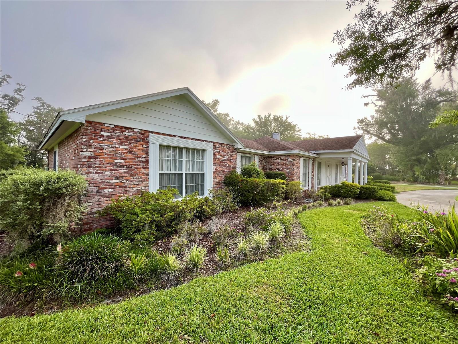 Image 36 of 39 For 1002 Pinedale Drive