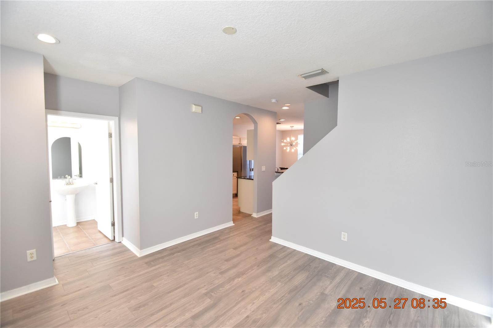 Image 4 of 52 For 11509 Fountainhead Drive 11509